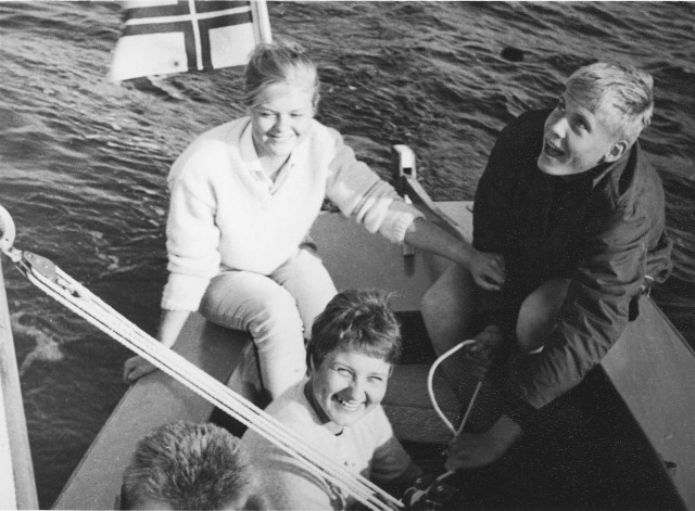 Ungdomen ute på seglats